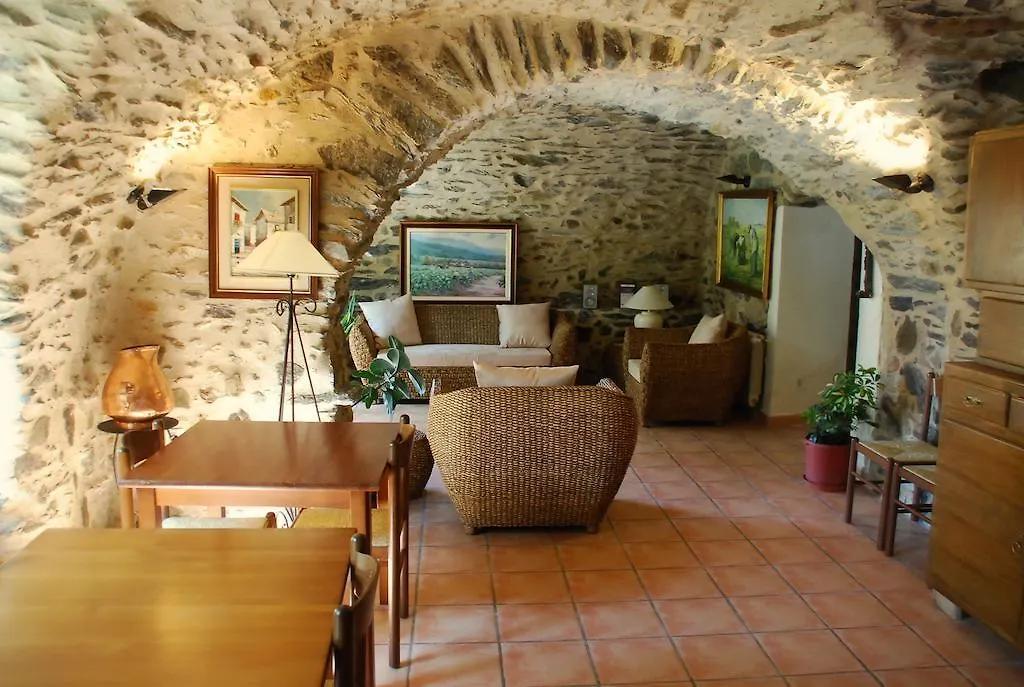 Casa rural Can Garriga Garriguella