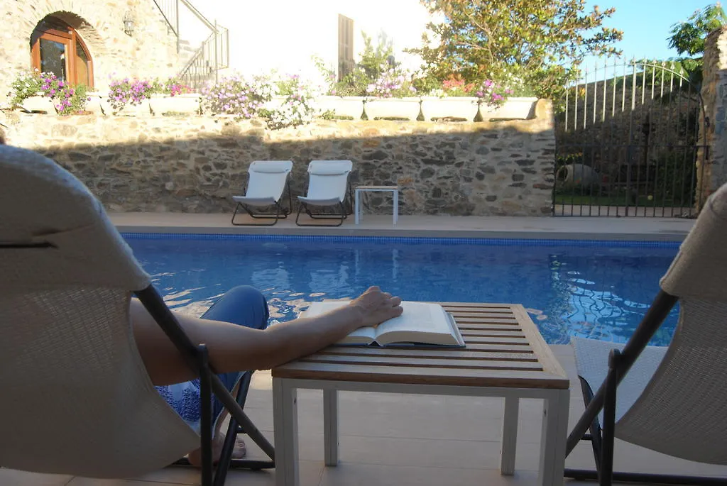 Can Garriga Guest House Garriguella